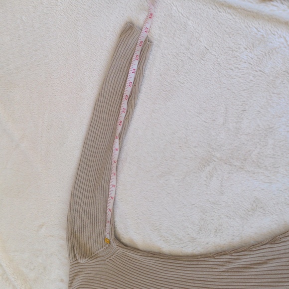 Banana Republic Silk and Rayon Tan Cardigan Size S - Picture 5 of 6